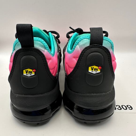 NIKE Women's 7.5 AIR VAPORMAX PLUS Pink Blast Clear Jade FN7175-630 - Picture 5 of 7